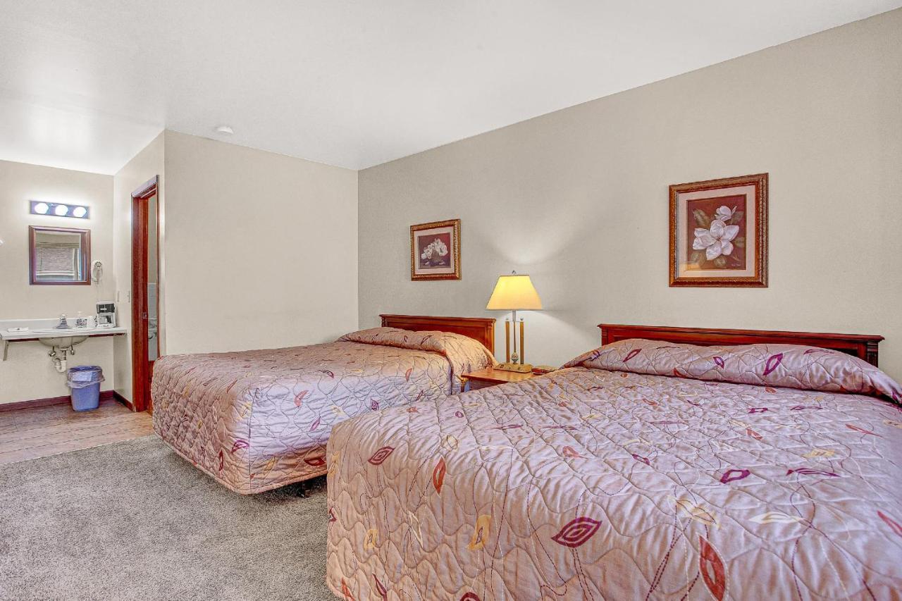 Guest house White Rose & Wisconsin Dells
