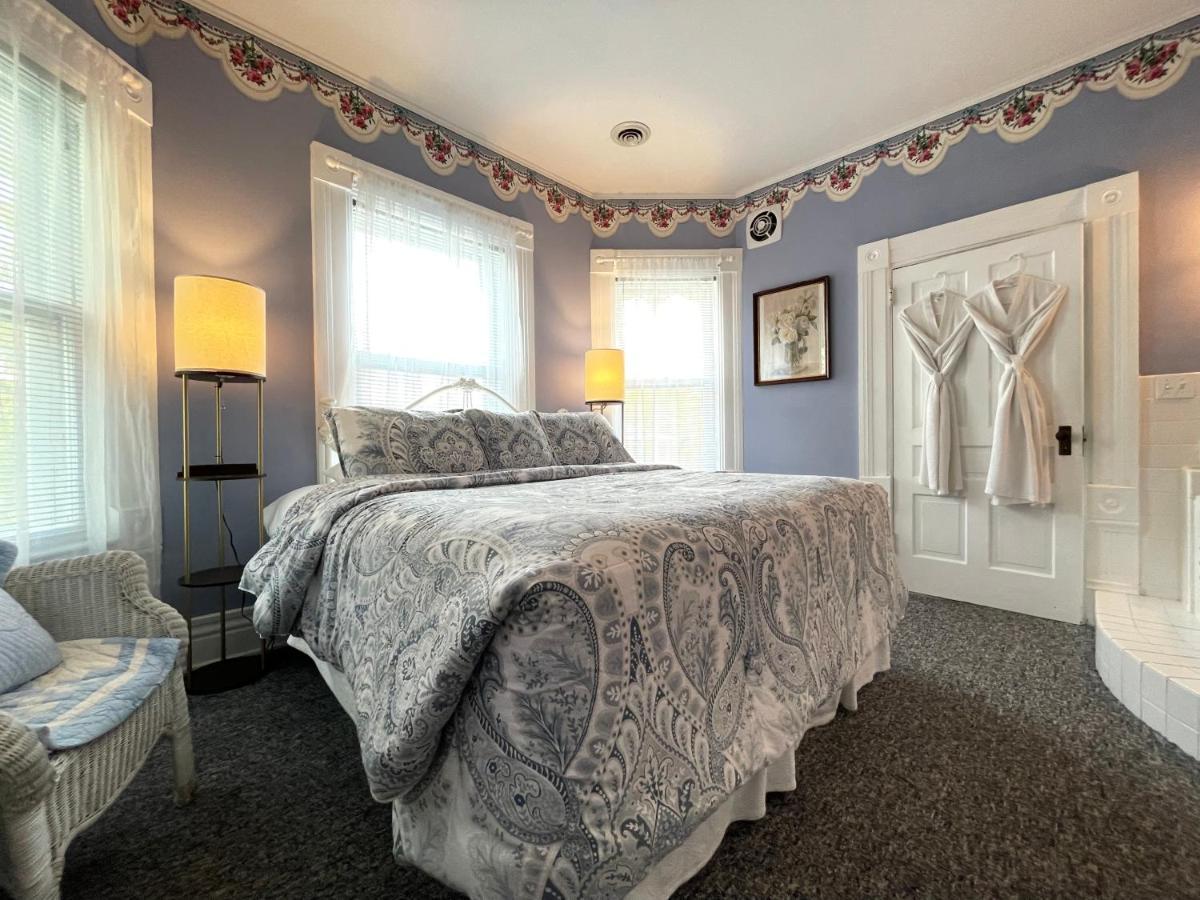 White Rose & Guest house