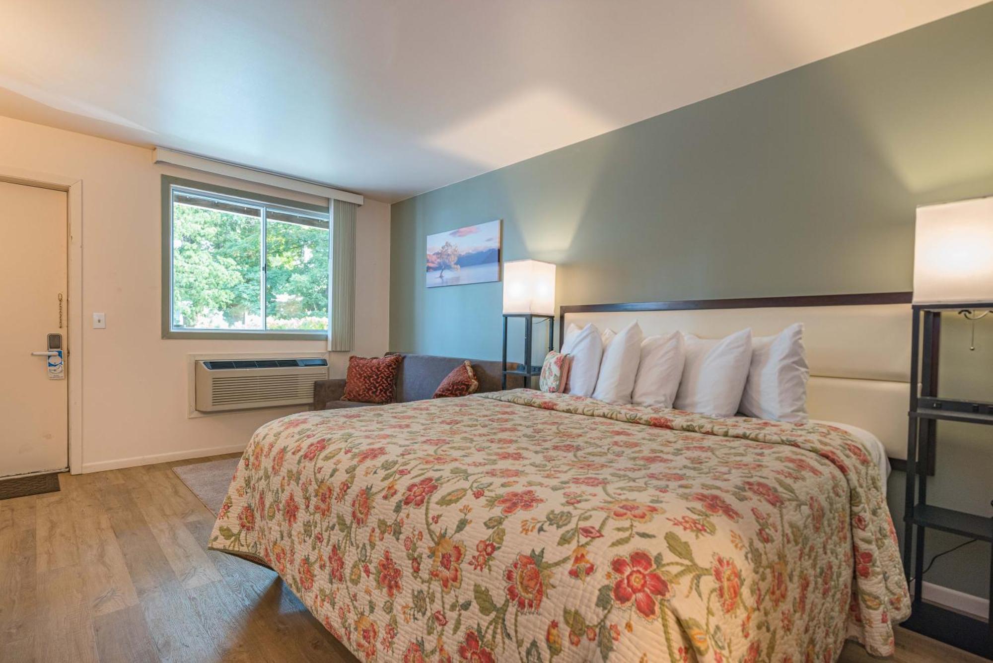 Guest house White Rose & Wisconsin Dells