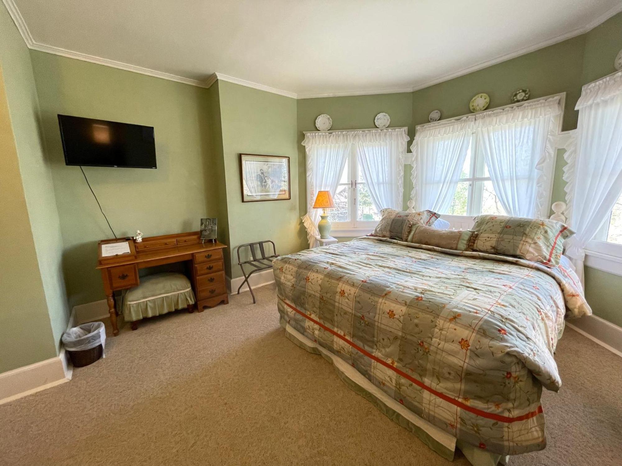 Guest house White Rose &
